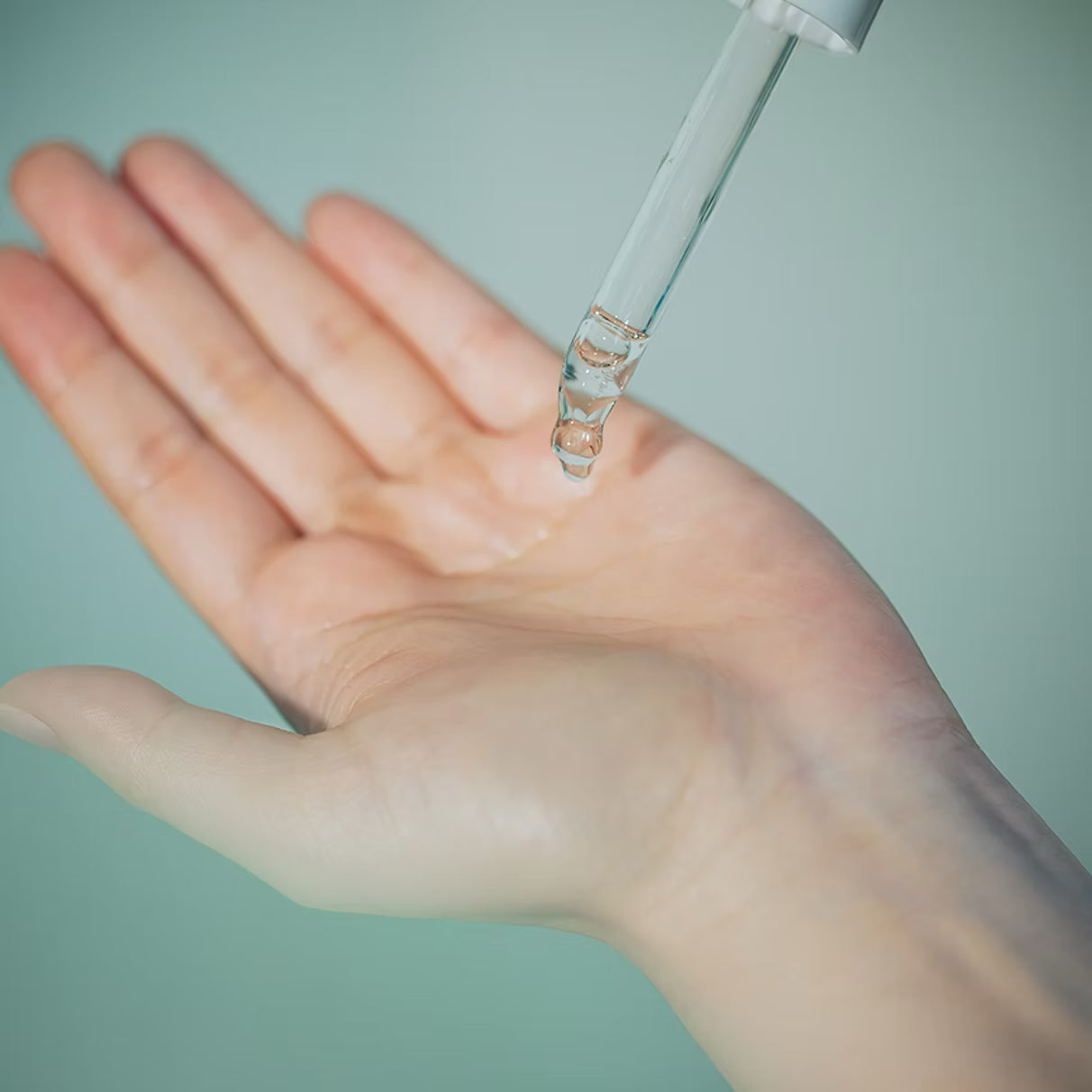 Suero Calmante de Centella Asiática Booster Serum 30ml - CICA METHOD